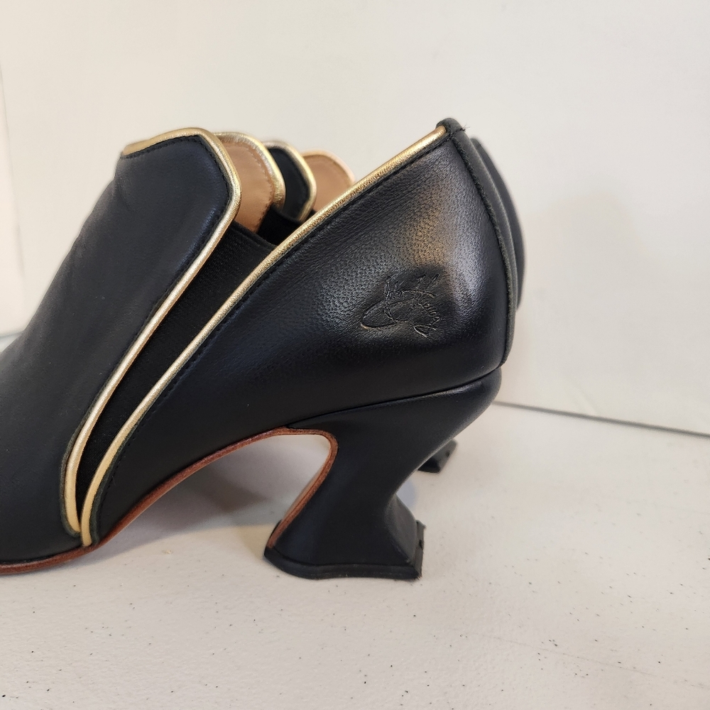 John Fluevog Super Fine Prestige Black Leather Slip On High Heel Shoes Size 9.5 - Picture 4 of 15